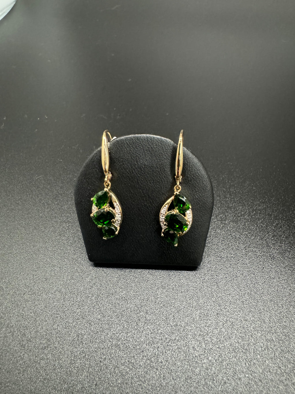 Ohrhänger/Ohrringe 375er Gold mit Grüne/Weiße Steine